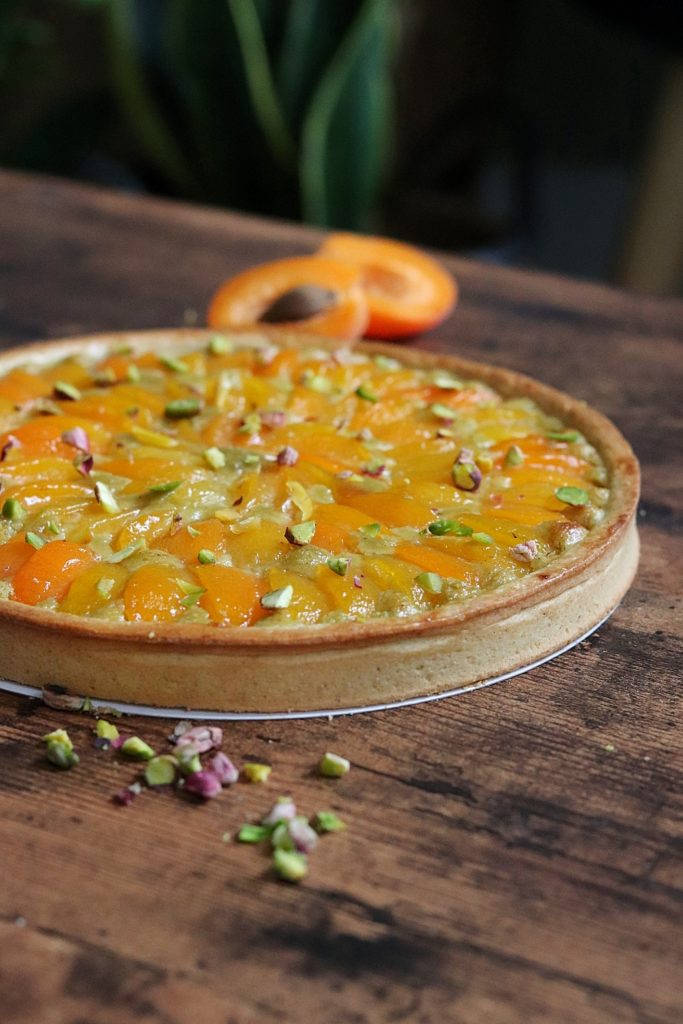 Tarte Abricots Et Crème D’amande à La Pistache – By Flora B