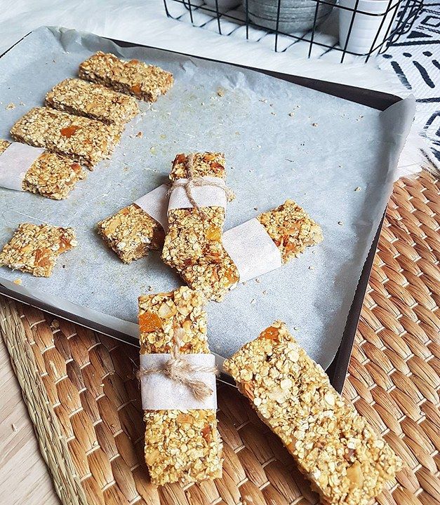 Barres de céréales ou Granola bars abricots amandes