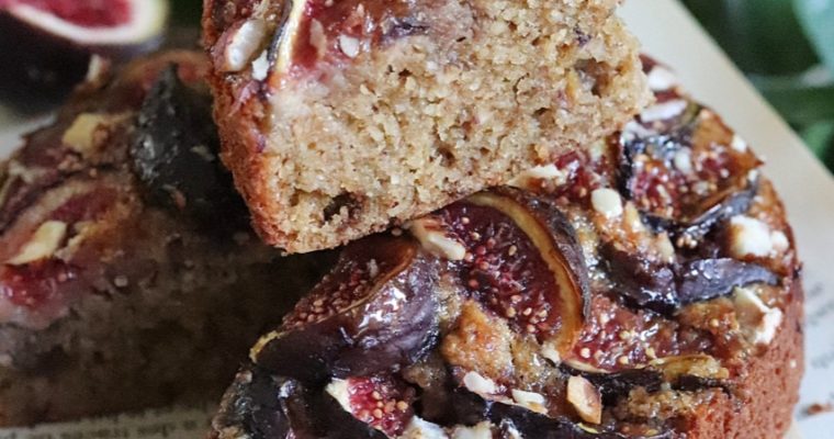 Gâteau noisette et figues violettes sans gluten et sans matières grasses ajoutées