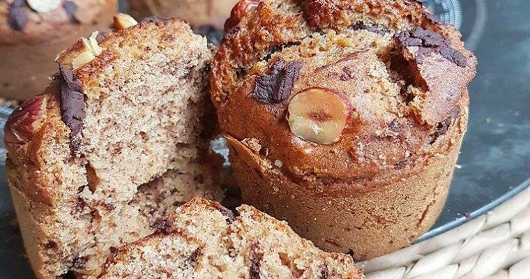 Muffins vegan à la noisette, sarrasin et chocolat noir, sans sucres ni matières grasses ajoutés