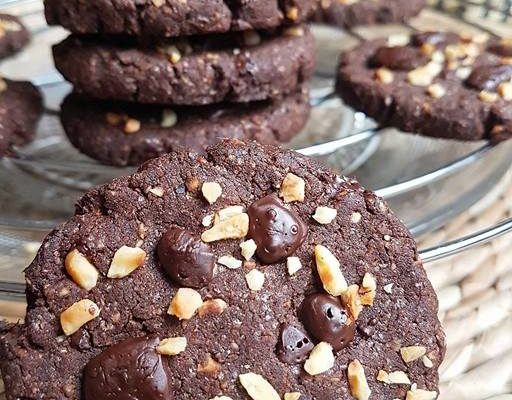 Cookies chocolat-noisettes et sarrasin sans gluten, sains et vegan