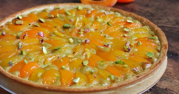 Tarte abricots et crème d’amande à la pistache