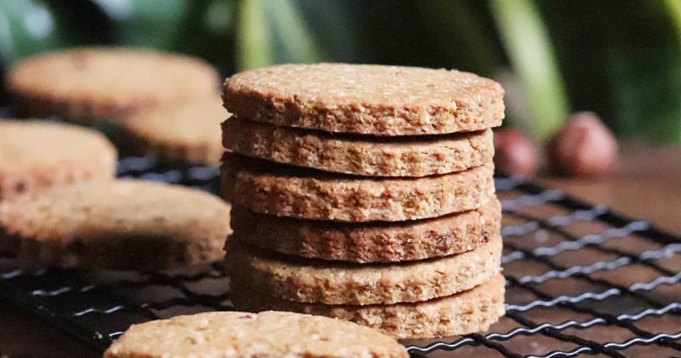 Biscuits vegan noisette, avoine et peanut butter (option sans gluten), sans MG ajoutées